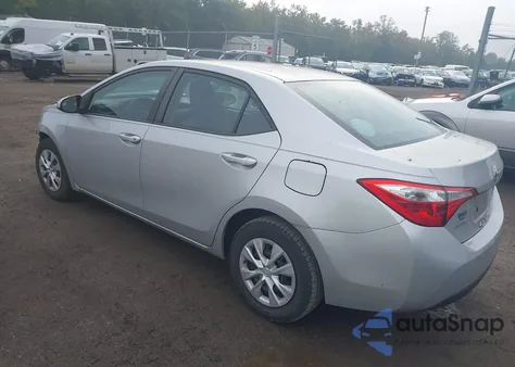 2015 Toyota Corolla L z USA, uszkodzony, nr VIN 2T1BURHE5FC275413